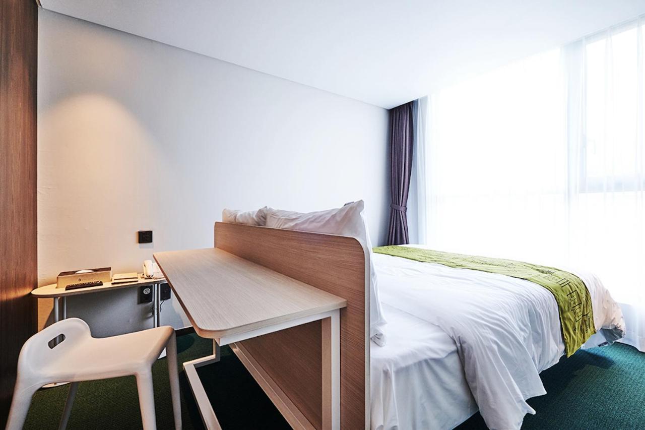 Jeju Pureun Hotel Seogwipo Esterno foto