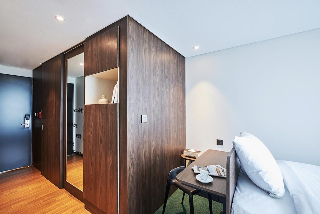 Jeju Pureun Hotel Seogwipo Esterno foto